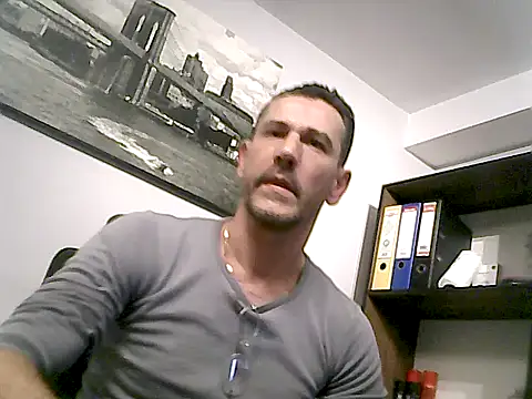 mastercharisma35 webcam