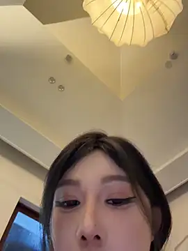 美女linjianvhai在线直播