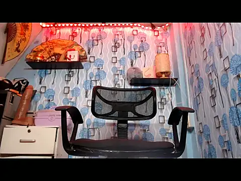 30cmUncutSelfsucker webcam