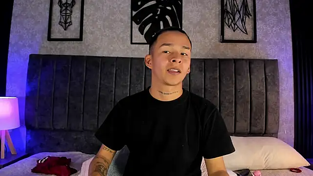 bliinkii_and_luka_ webcam