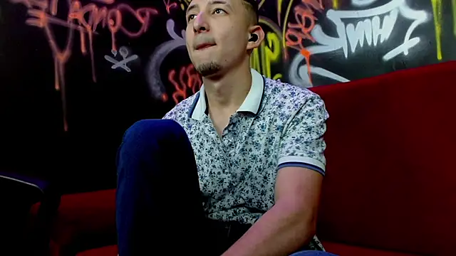 AnyeloBlack69 webcam