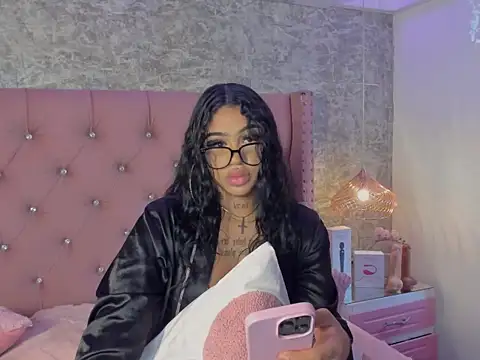 Mia_Jansen — shake the big ass