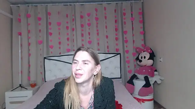 TessaDaybreak webcam