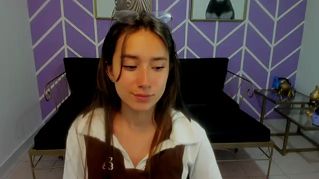 Adhara_Kitten webcam