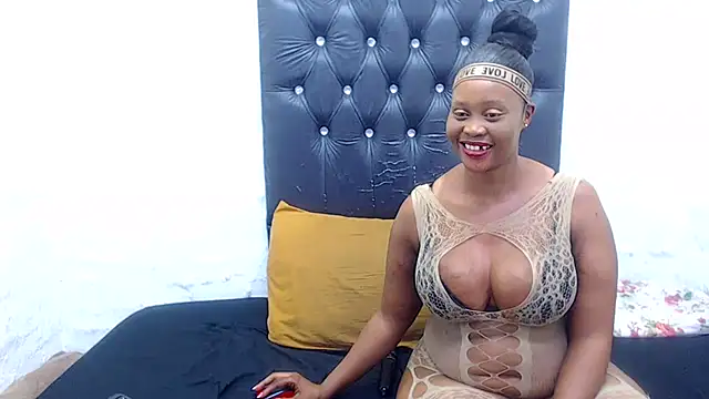 AUGUSTBLOOMxx webcam