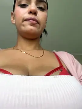Sara-77 webcam
