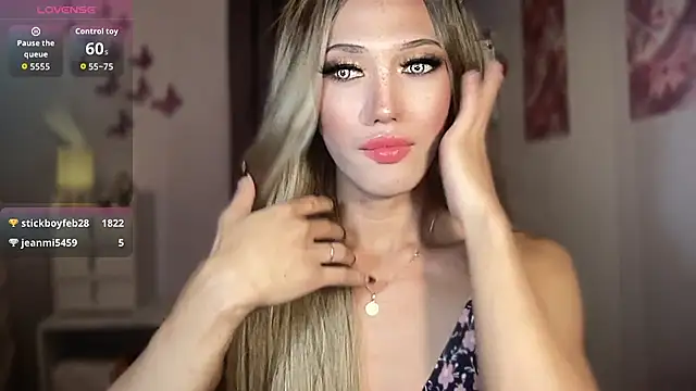 Hotsugarmollyxx webcam