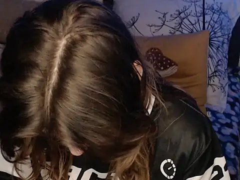 AlienforTwenty webcam