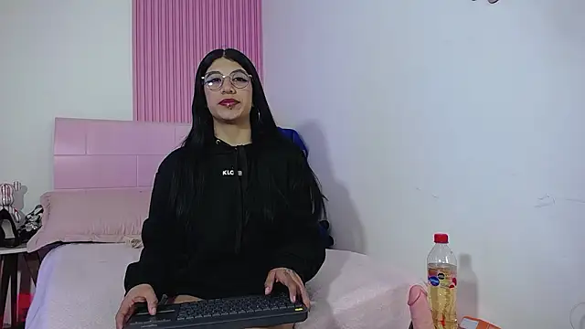 sharlotaustral18 webcam