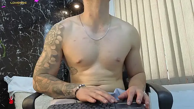 Alexander_ferre webcam