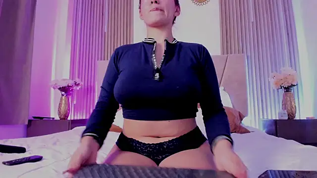 Victoria_Beaumont webcam