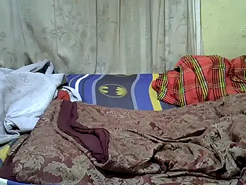 KENYANHONEY01 webcam