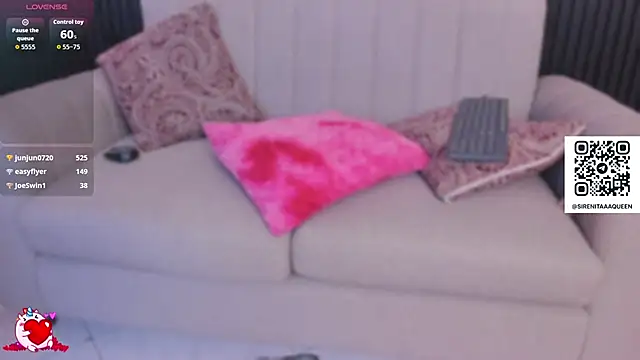 Sirenita_petitexoxo webcam