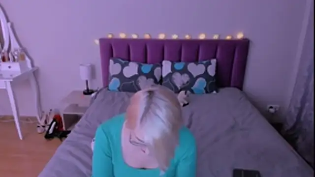 sabrinamacmarren webcam