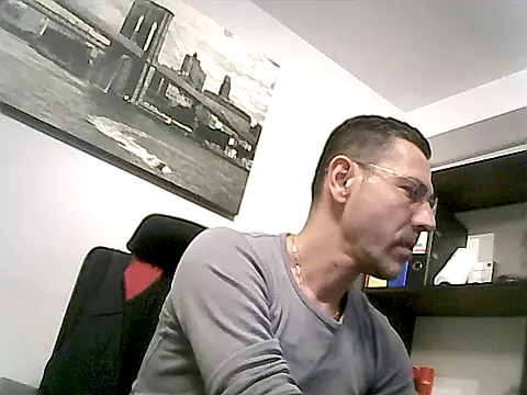 mastercharisma35 webcam