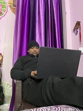 Dick_6inches_Delhi webcam