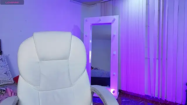 _sharlotte777 webcam