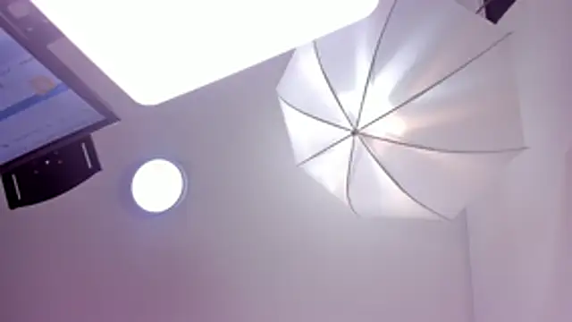 Chanel_milff_ webcam