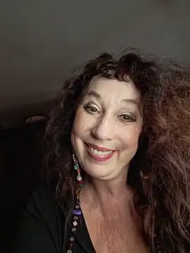 GypsyEsmeralda webcam