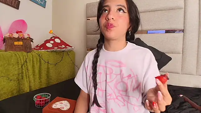 LittlePeach_ — Slap  pussy