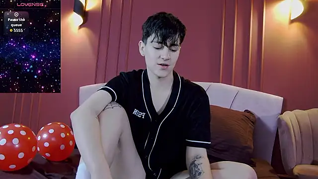 ravenryx - Ravenryx's free webcam - UK Sex Cams