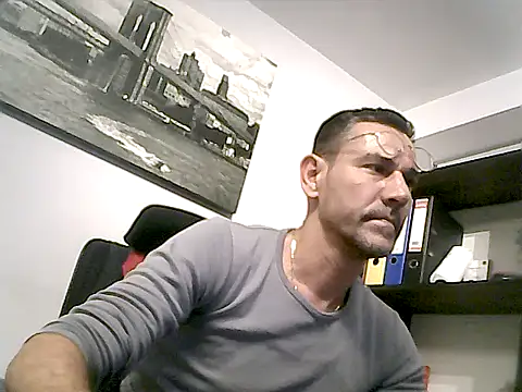 mastercharisma35 webcam