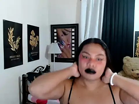 TSbrianaHugeCock webcam