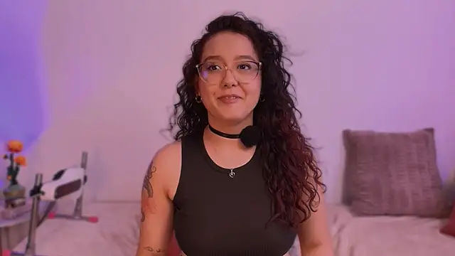 kittysophie_ - Kittysophie_'s free webcam - UK Sex Cams