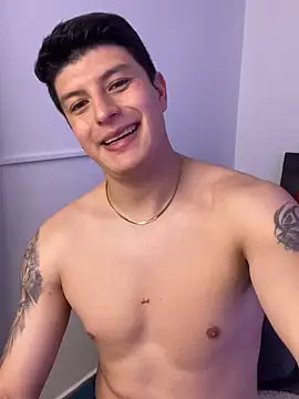 Goldenknight33 webcam