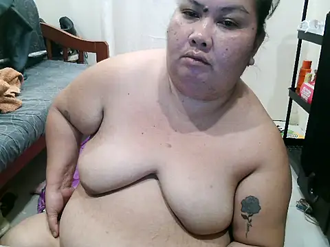 xxbigboootyxx webcam