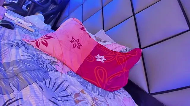 GeorginaCute_ webcam