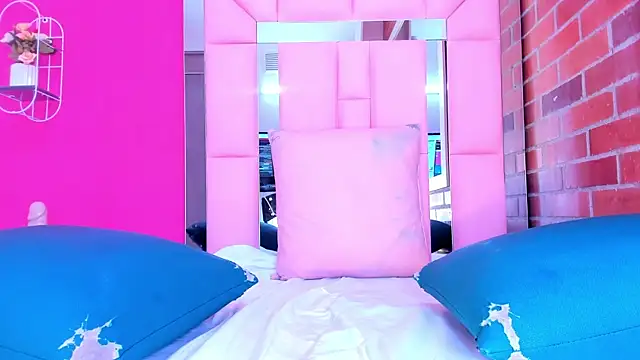 Baby_doll_XOXO webcam