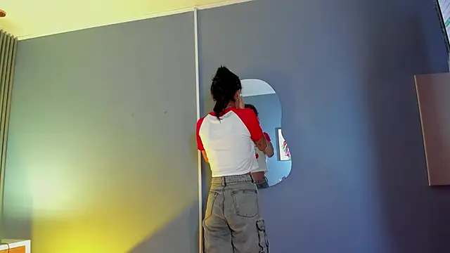 LauraAristizabal webcam