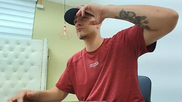 david_victoriaa - DAVID_VICTORIAA's free webcam - UK Sex Cams