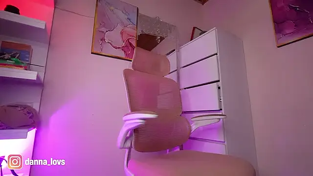 Dannaa_Lovs webcam