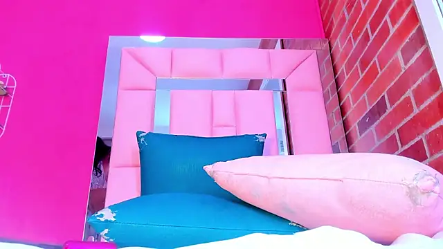 Baby_doll_XOXO webcam