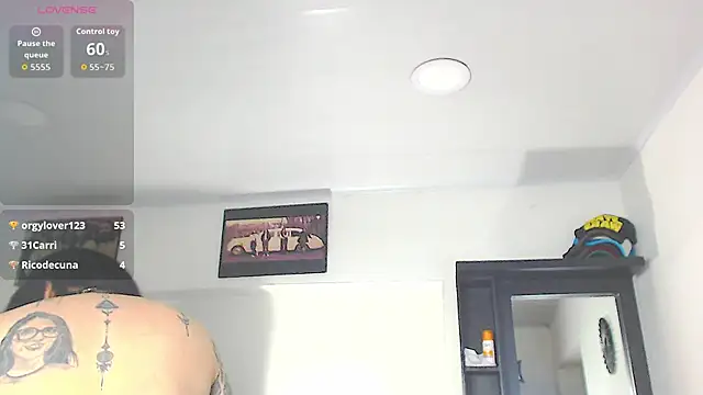 Vicky_hotmilf webcam