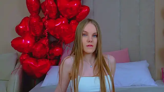 lili_lohan - Lili_Lohan's free webcam - UK Sex Cams