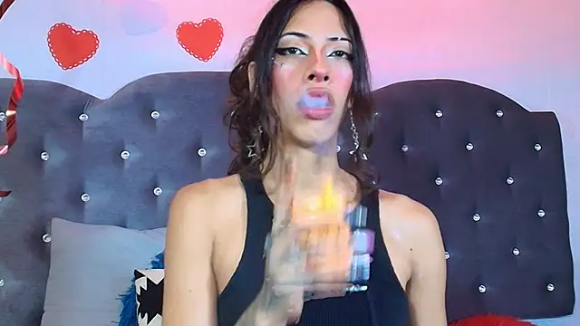 lia_valmont - Lia_Valmont's free webcam - UK Sex Cams