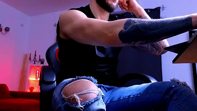 mightyaaron66 (M young) - 𖤐🔥 parTy Time ,House parTy  !  💨𖤐