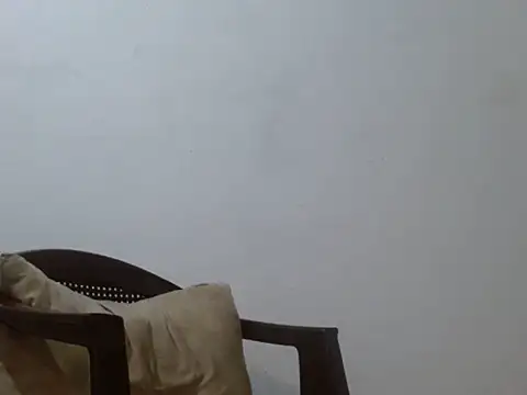 Larry-n-clouds webcam