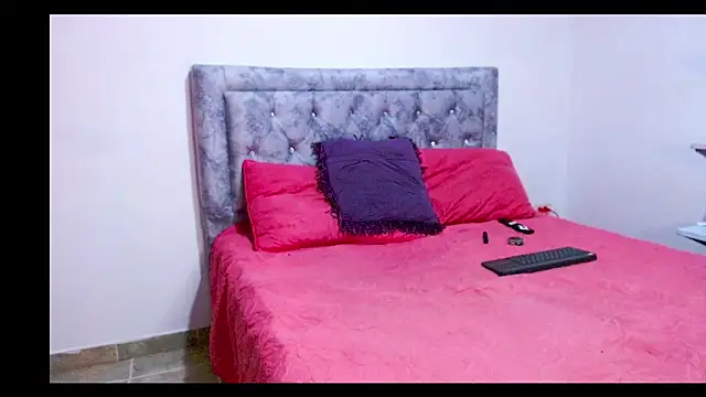 Julian_wolf18 webcam