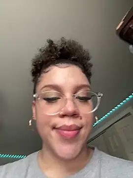 QueenNuttCollector webcam