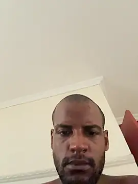 andrewmaro - Andrewmaro's free webcam - UK Sex Cams