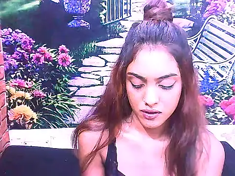 indianpretty14u2luv - IndianPretty14u2Luv's free webcam - UK Sex Cams