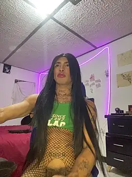 nebullax_mcqueen - Nebullax_mcqueen's free webcam - UK Sex Cams