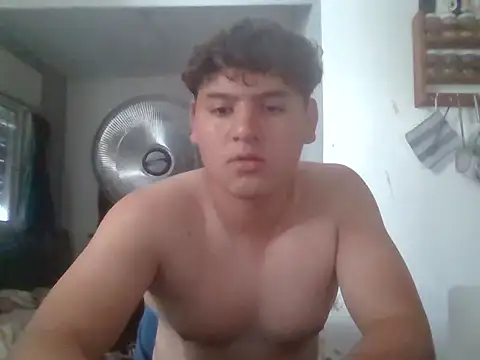Myboy0020 webcam