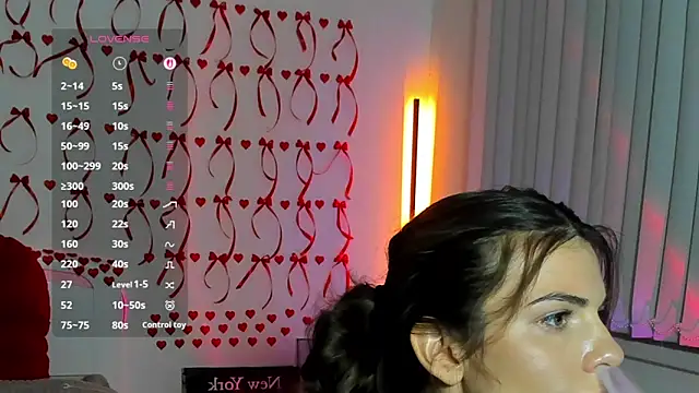 andrea_blossom - Andrea_Blossom's free webcam - UK Sex Cams