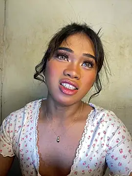 Exotic_alyssa69 webcam