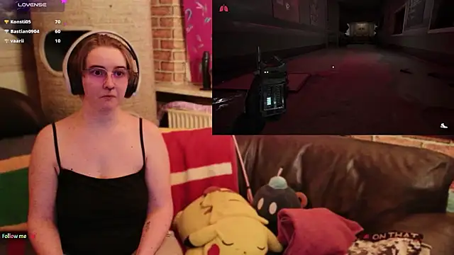 gamergirl_eve - GamerGirl_Eve's free webcam - UK Sex Cams